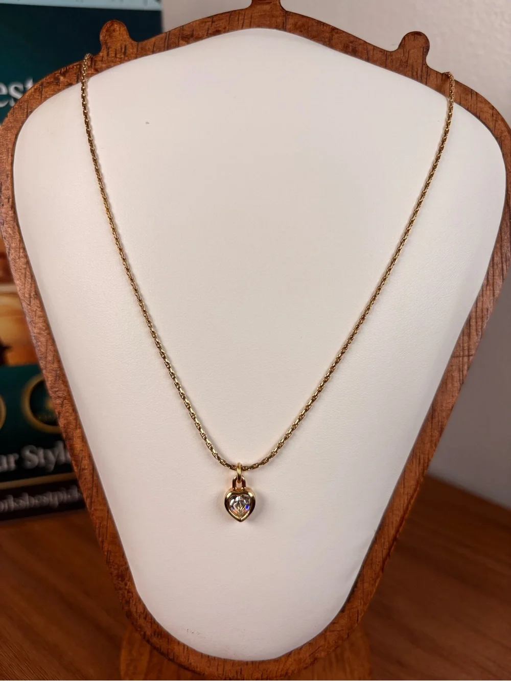 CHRISTIAN DIOR - Vintage CD Gold-Tone Crystal Heart Pendant Necklace